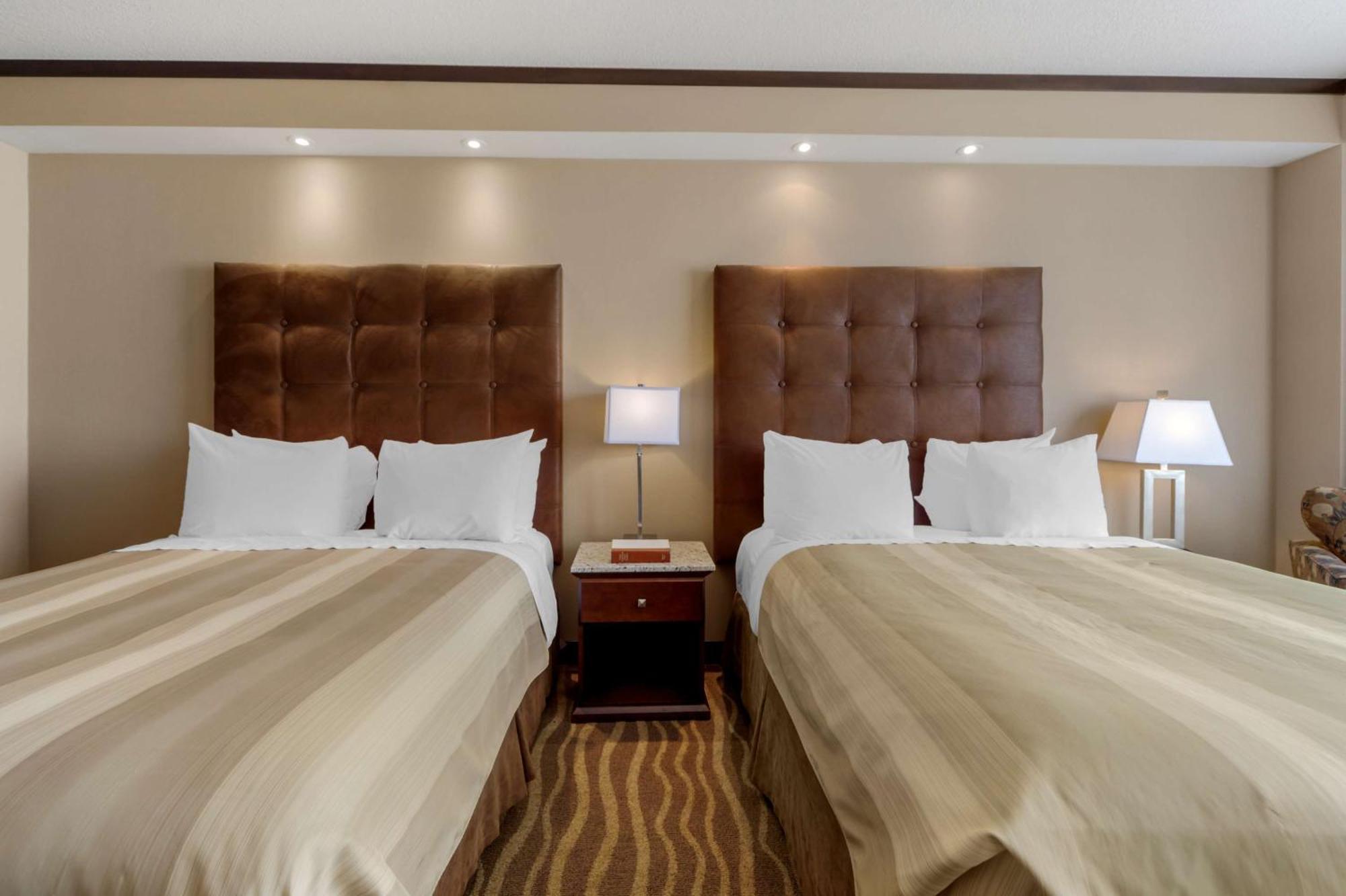 Best Western Premier Denham Inn & Suites Leduc Exterior photo