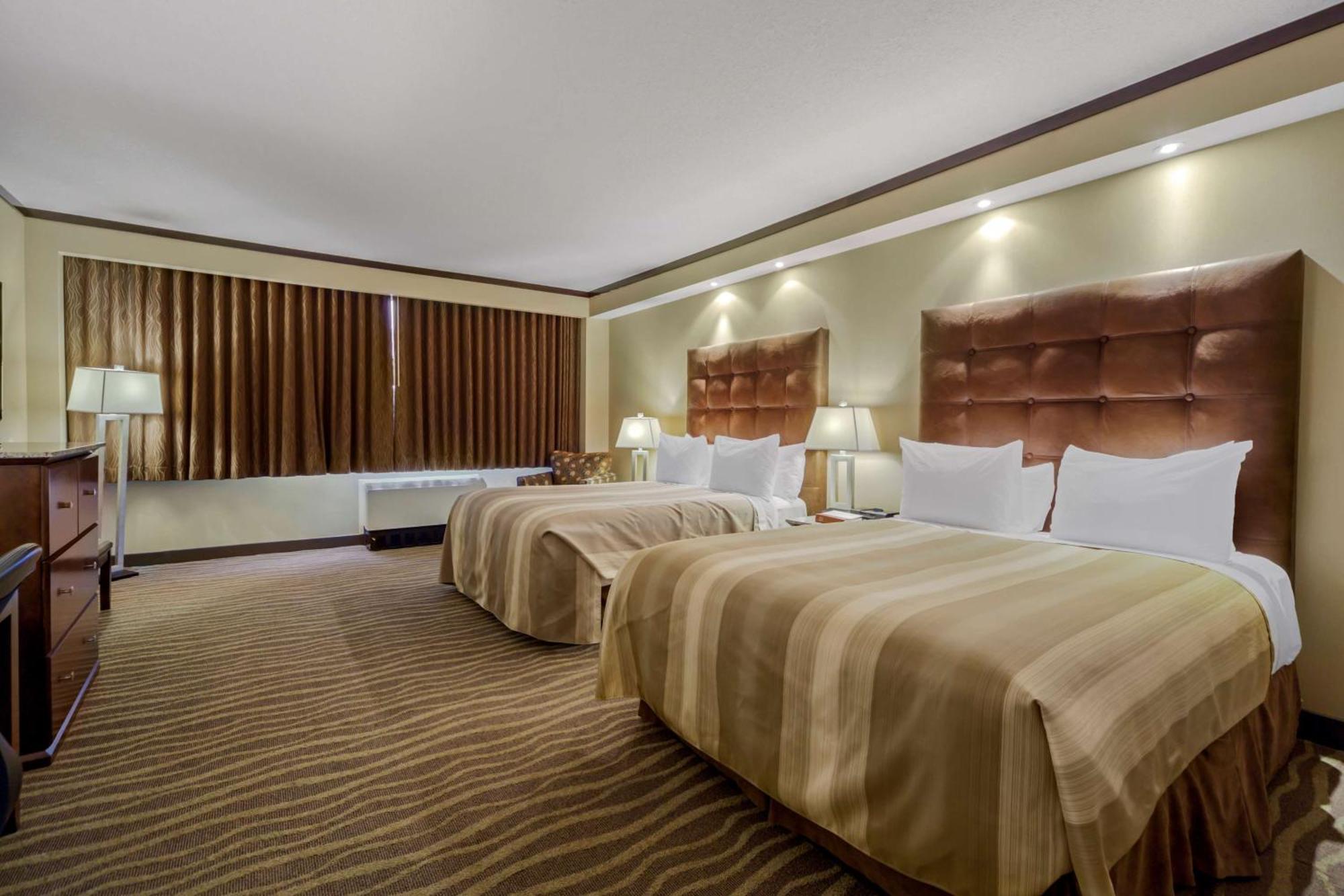 Best Western Premier Denham Inn & Suites Leduc Exterior photo