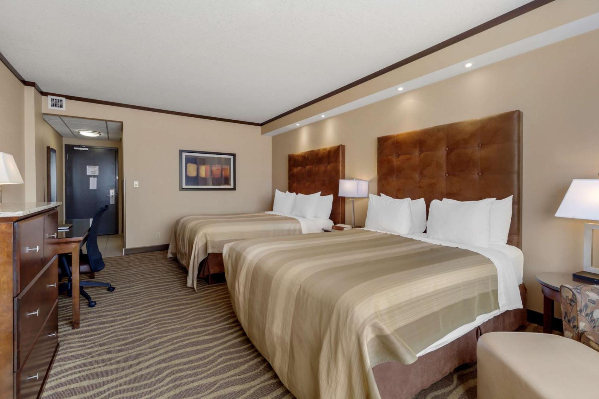 Best Western Premier Denham Inn & Suites Leduc Exterior photo