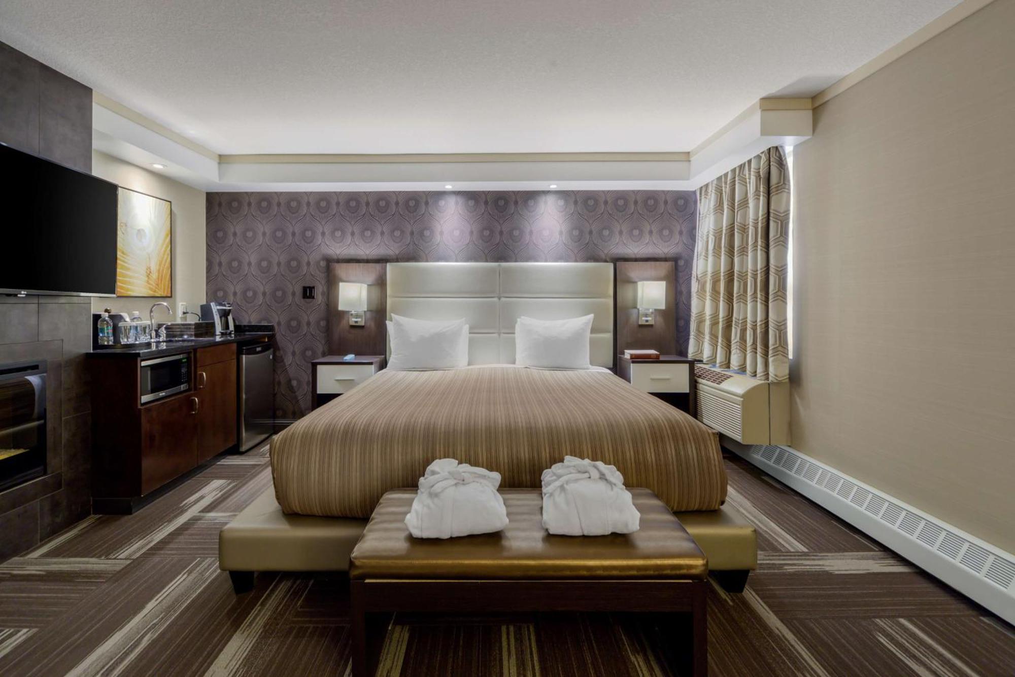 Best Western Premier Denham Inn & Suites Leduc Exterior photo