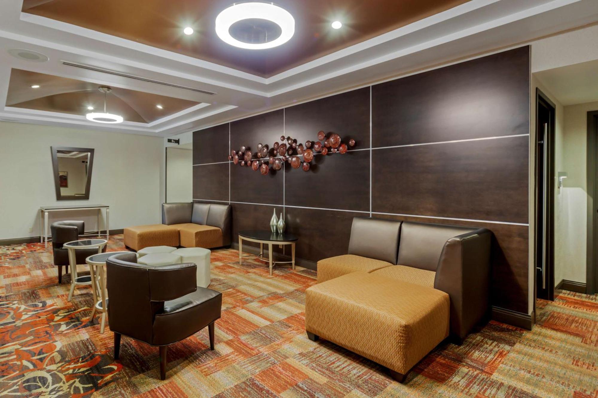Best Western Premier Denham Inn & Suites Leduc Exterior photo