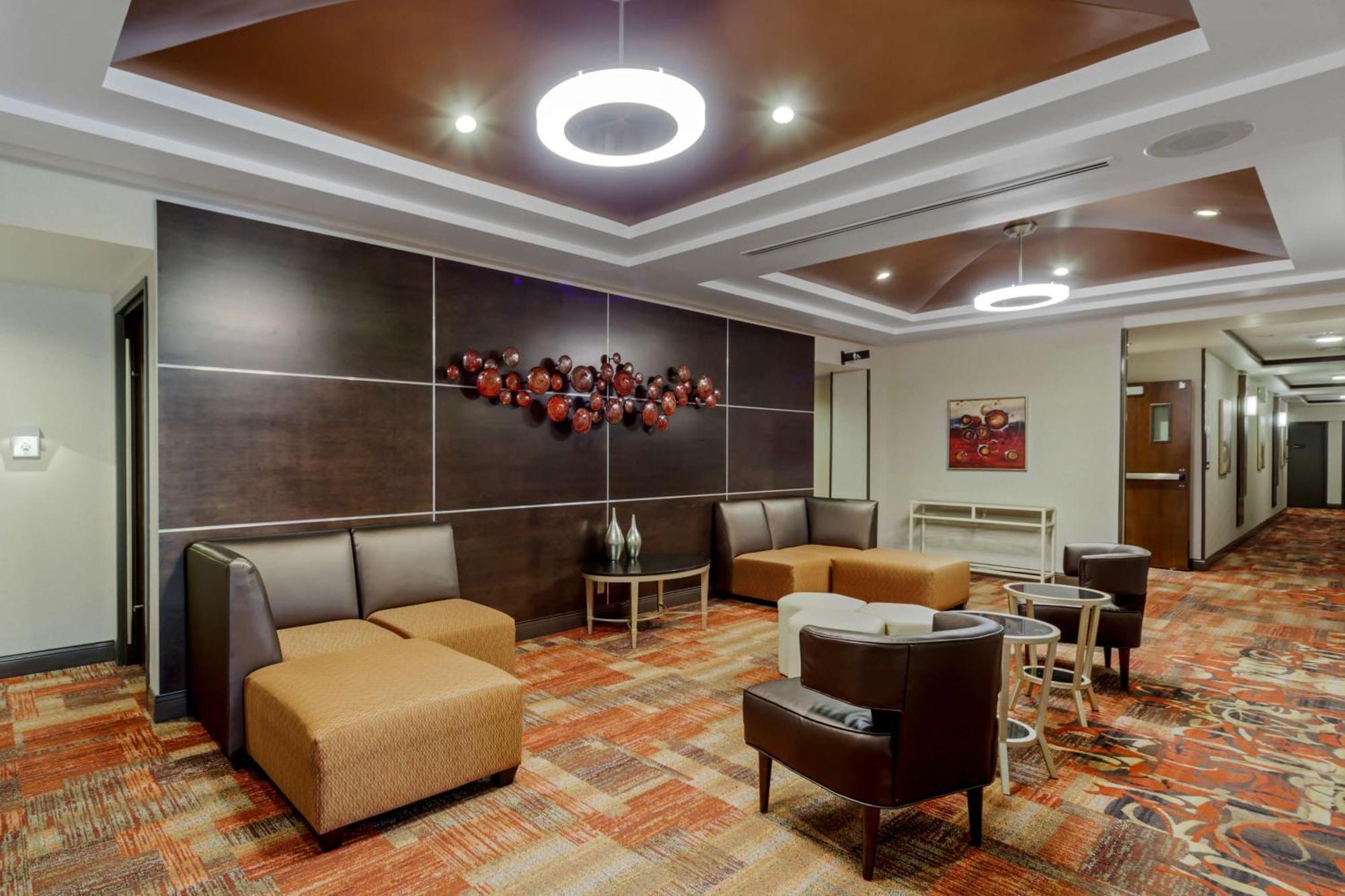 Best Western Premier Denham Inn & Suites Leduc Exterior photo