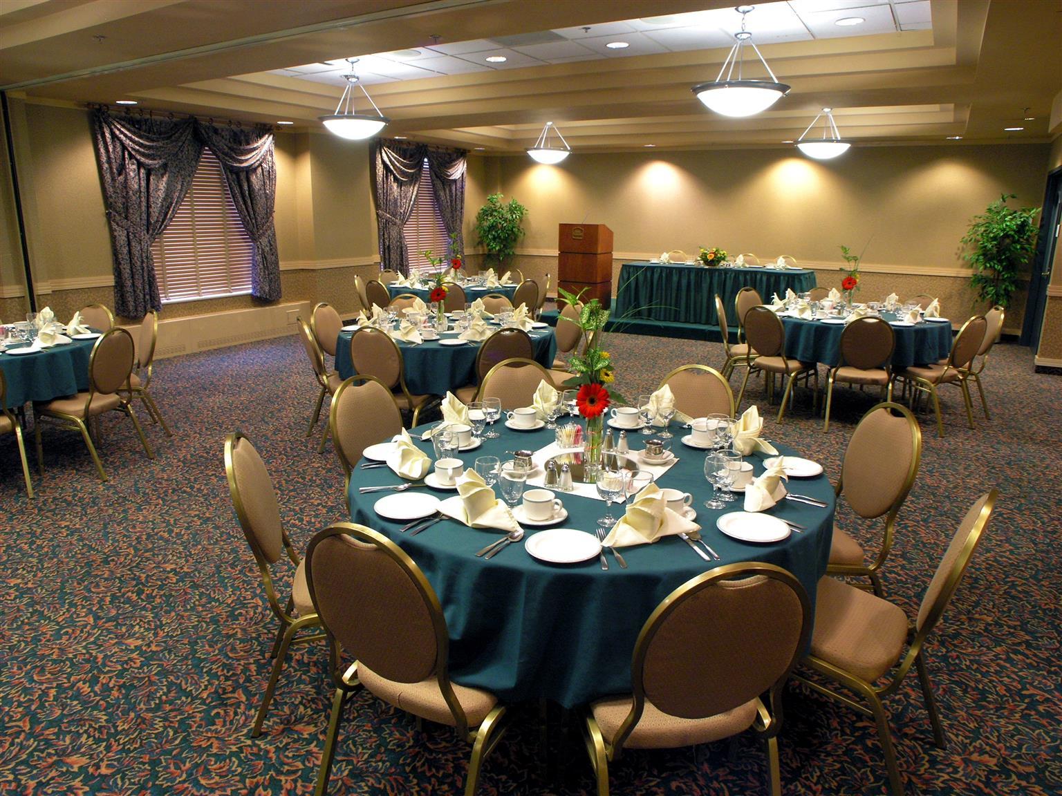 Best Western Premier Denham Inn & Suites Leduc Exterior photo